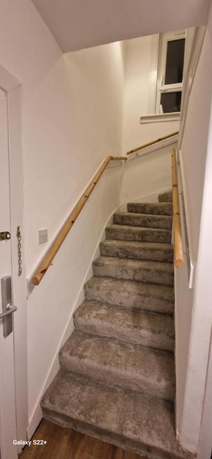 Archillects Entire Two Bedroom Comfy House - Free Parking Glasgow Exteriör bild
