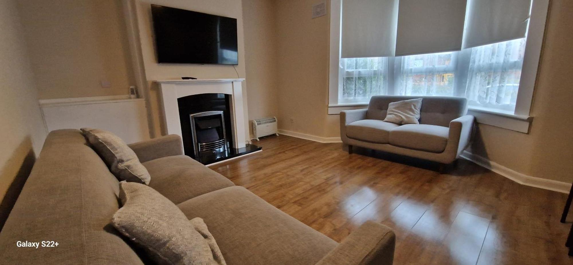 Archillects Entire Two Bedroom Comfy House - Free Parking Glasgow Exteriör bild